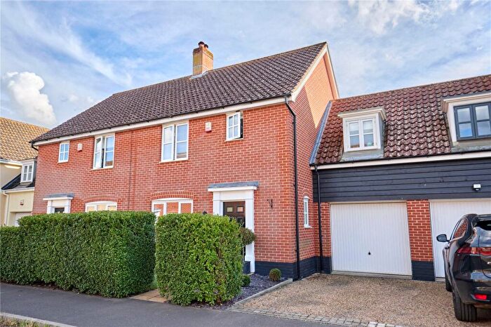 4 Bedroom Semi-Detached House For Sale In Bromedale Avenue, Mulbarton, Norwich, Norfolk, NR14