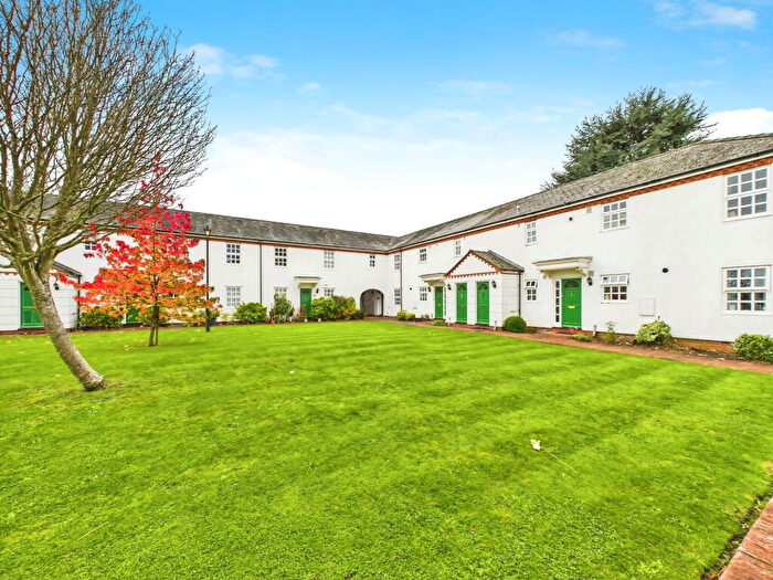 2 Bedroom Flat For Sale In Ashdown Court, Horsham, RH13