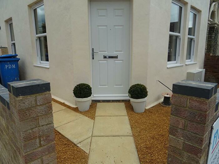 1 Bedroom Flat To Rent In Stanley Street, Bedford, MK41