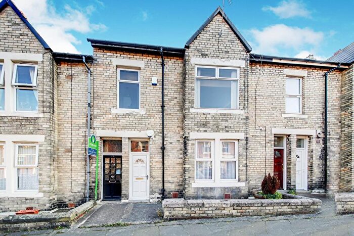 3 Bedroom Maisonette To Rent In Eighth Avenue, Heaton, Newcastle Upon Tyne, NE6