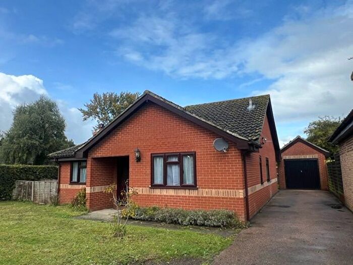 3 Bedroom Bungalow To Rent In Ash Tree Close, Occold, Eye, IP23