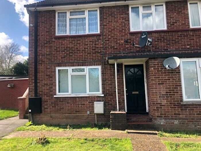2 Bedroom Maisonette To Rent In Edgware, HA8