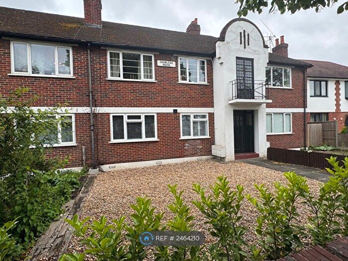 2 Bedroom Flat To Rent In Cranleigh House, London, SW20