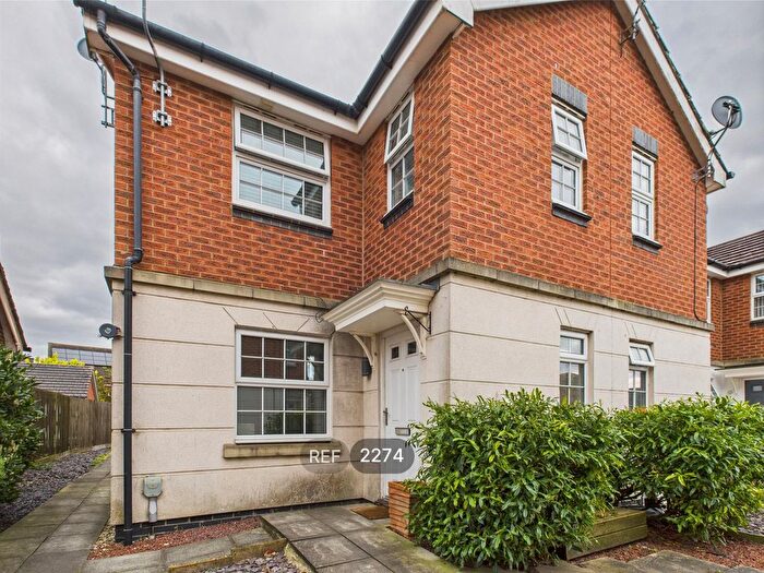 2 Bedroom Property To Rent In Millias Close, Brough, HU15