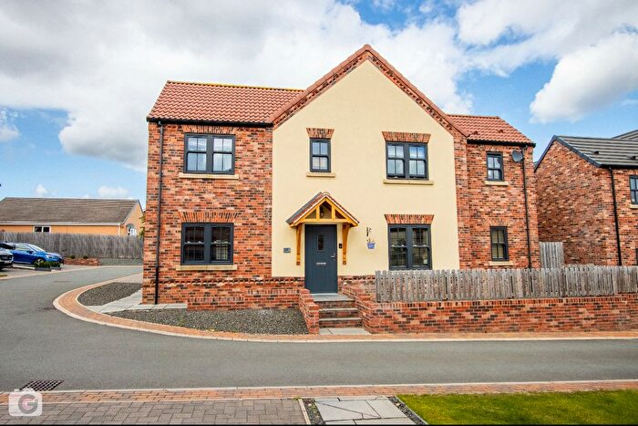 4 Bedroom Detached House For Sale In Faviell Gardens, Featherstone, WF7
