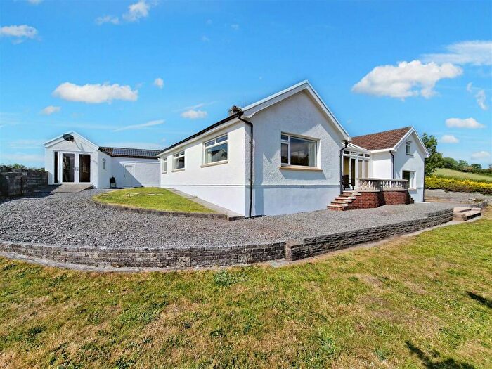 3 Bedroom Detached Bungalow For Sale In Pontantwn, Kidwelly, SA17