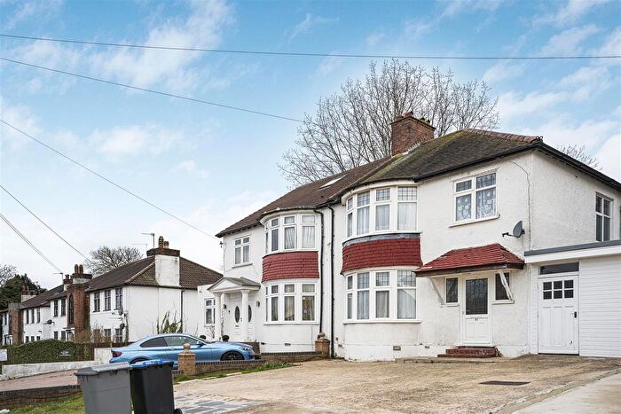 3 Bedroom Semi Detached House For Sale In Elms Lane, Wembley, HA0