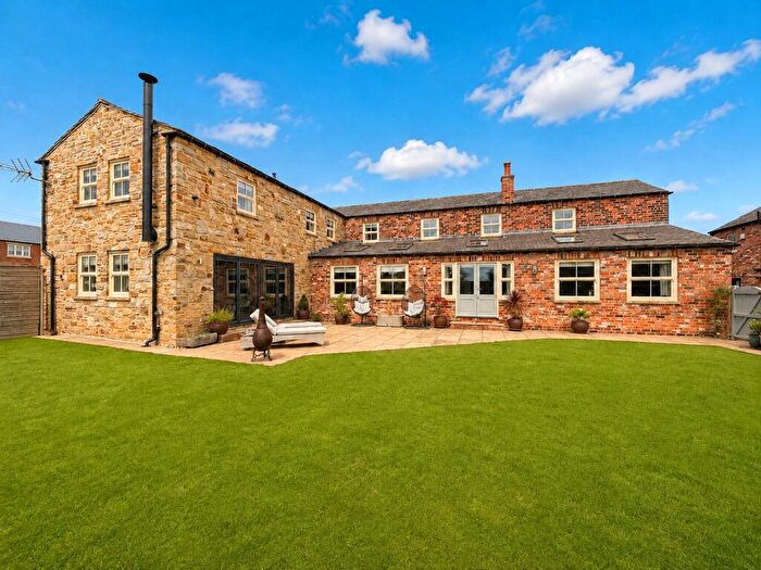 6 Bedroom House For Sale In Park Road, Colton, LS15