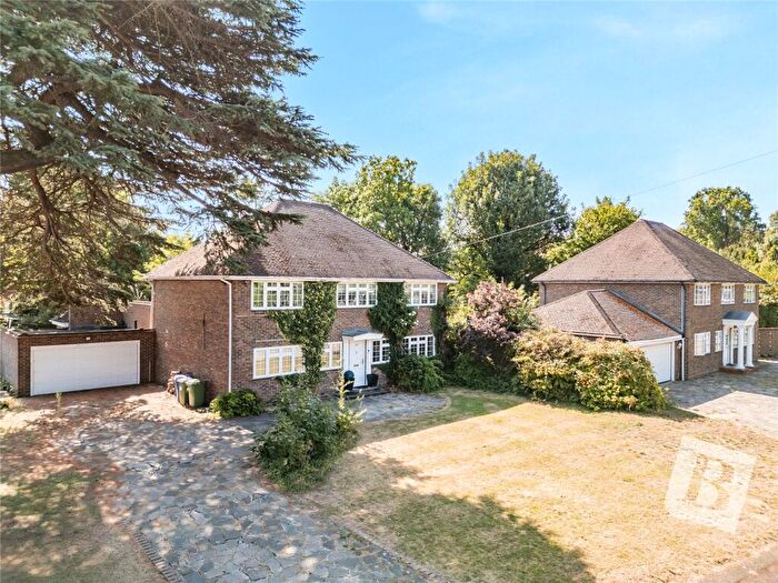 5 Bedroom Detached House For Sale In The Witherings, Emerson Park, RM11