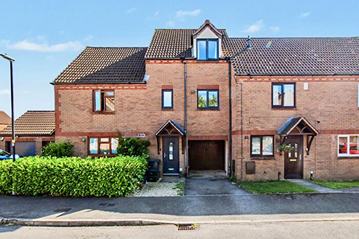 2 Bedroom Terraced House For Sale In Abbotsbury Way, St Andrews Ridge, Swindon, SN25