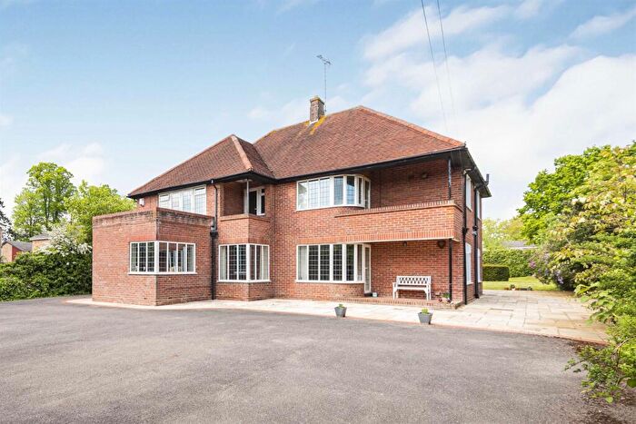 5 Bedroom Detached House For Sale In Woodcote Road, Caversham Heights, Reading, RG4