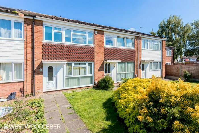 3 Bedroom Terraced House To Rent In Nursery Road, Hoddesdon, EN11