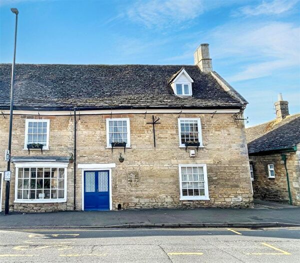 6 Bedroom Semi Detached House For Sale In Church Street, Market Deeping, Peterborough, PE6
