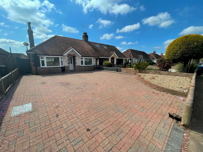 3 Bedroom Semi-Detached Bungalow To Rent In Sunningdale Road, Worthing, BN13