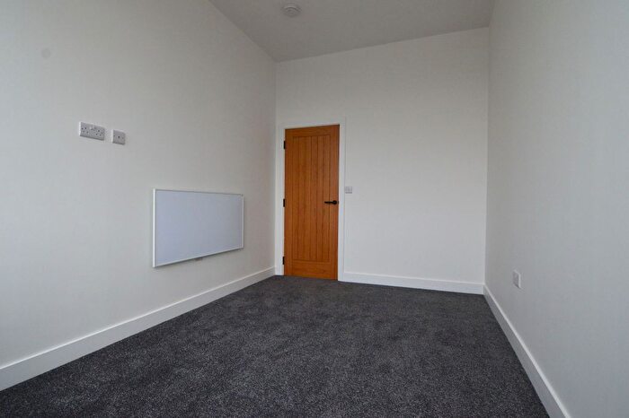 1 Bedroom Flat To Rent In Heron House, Newdegate Street, CV11