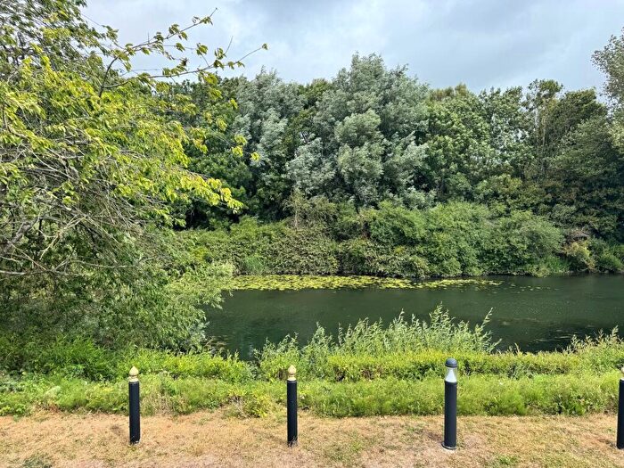 2 Bedroom Park Home For Sale In Old Bridge Road, Bournemouth, BH6