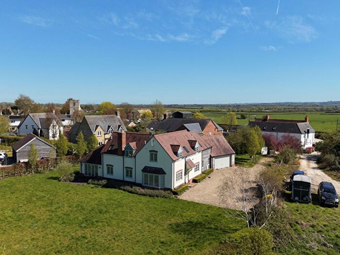 4 Bedroom Detached House For Sale In Shrivenham Road, Longcot, SN7