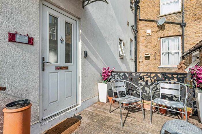 Studio To Rent In Codrington Hill, Honor Oak, SE23