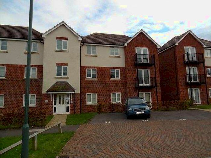2 Bedroom Flat To Rent In Mistyrose Close, Coventry, CV5