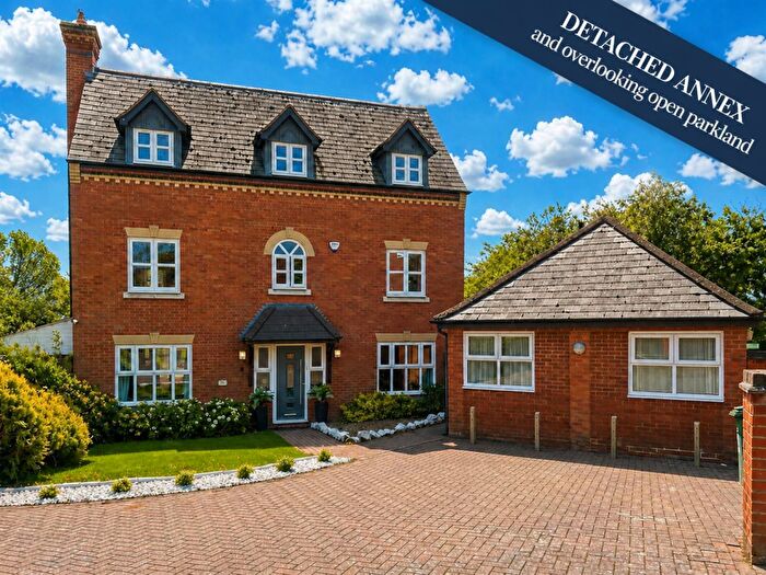 5 Bedroom Detached House For Sale In Garthwaite Crescent, Shenley Brook End, Milton Keynes, MK5