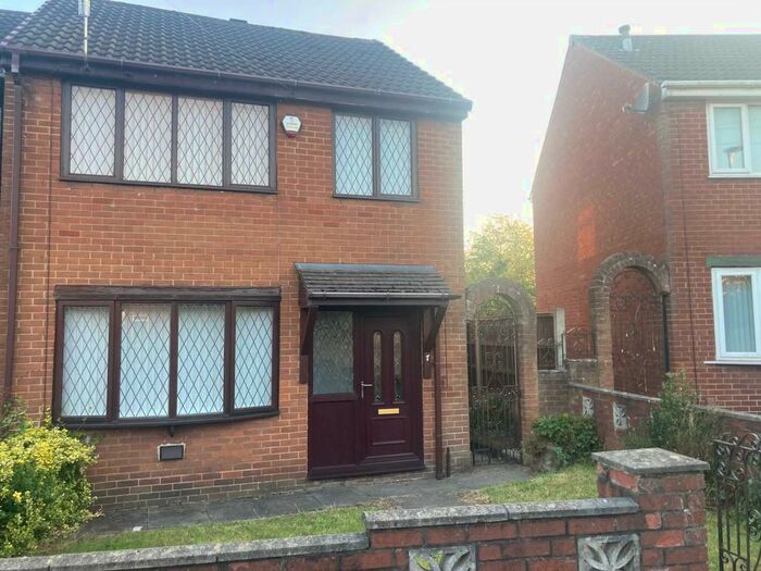 3 Bedroom Mews House To Rent In Elizabethan Walk, Platt Bridge, WN2