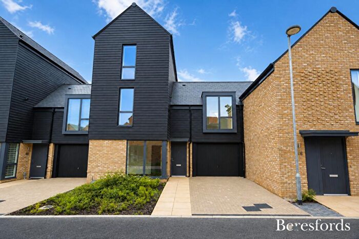 4 Bedroom Detached House To Rent In St. Andrews Drive, Chelmsford Garden, CM3