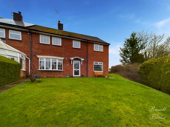 4 Bedroom Semi-Detached House For Sale In Pumpingstation Cottages, Foscott, MK18