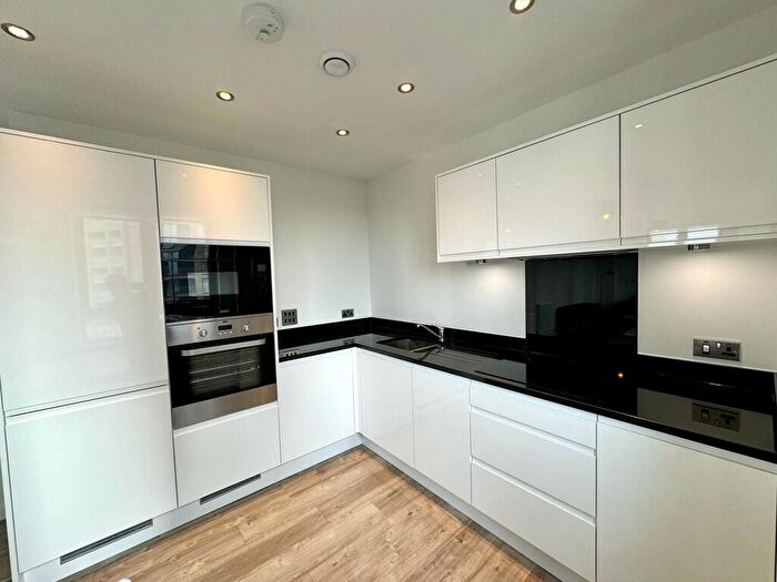 2 Bedroom Flat To Rent In Viscount House, Lakeside Drive, Park Royal, Regency Heights, London, NW10