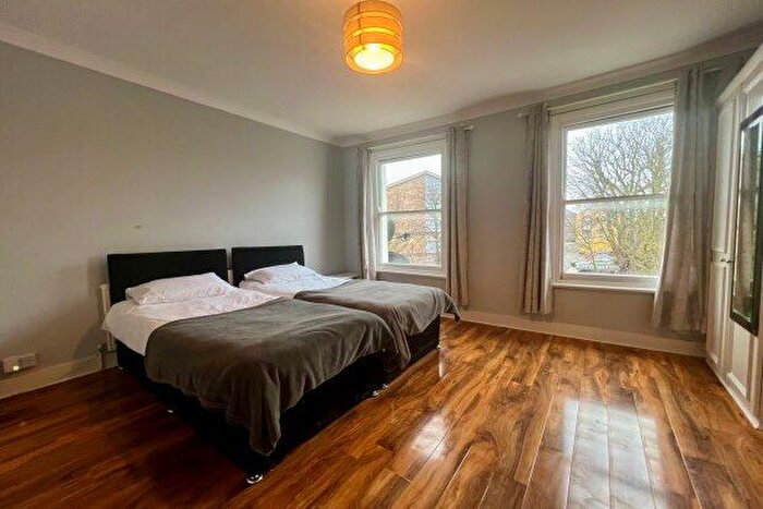 2 Bedroom Flat To Rent In North Birkbeck Road, London, E11