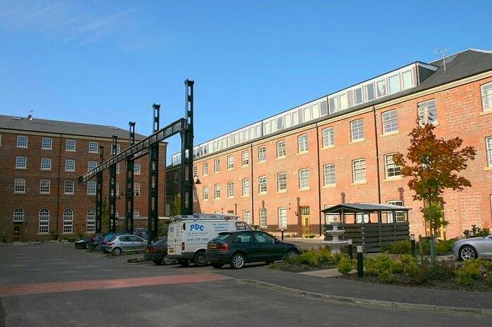 2 Bedroom Flat To Rent In Cook Street, Glasgow, G5