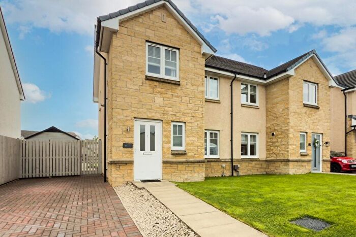 3 Bedroom Semi-Detached House For Sale In Hare Moss View, Whitburn, EH47