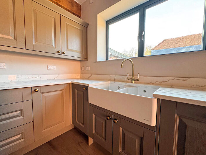 2 Bedroom Barn Conversion For Sale In Church Lane, Beaumont, CO16