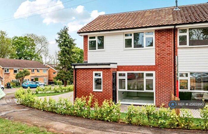 3 Bedroom End Of Terrace House To Rent In Greenacres, Oxted, RH8