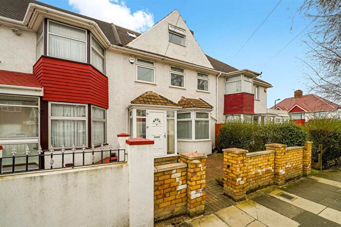 3 Bedroom Duplex To Rent In Tring Avenue, Wembley, HA9