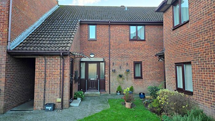 2 Bedroom Flat For Sale In Fallodon Way, Henleaze, Bristol, BS9
