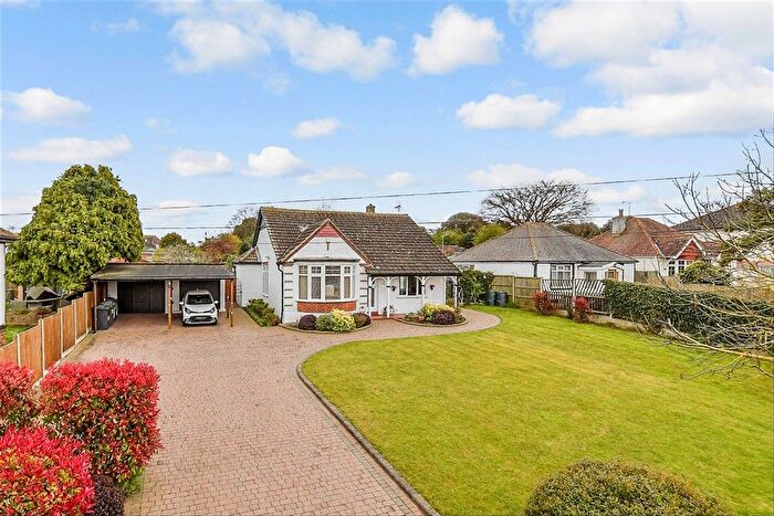 3 Bedroom Detached Bungalow For Sale In Gainsborough Drive, Herne Bay, Kent, CT6