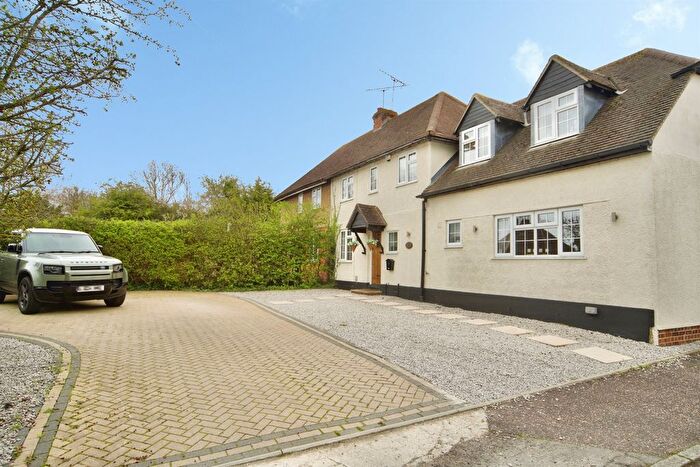 4 Bedroom Semi Detached House For Sale In Allmains Close, Nazeing, Waltham Abbey, EN9