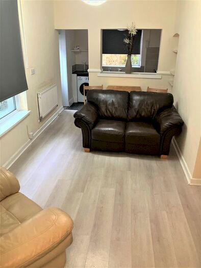 2 Bedroom Flat To Rent In Partridge Road, Cardiff, CF24