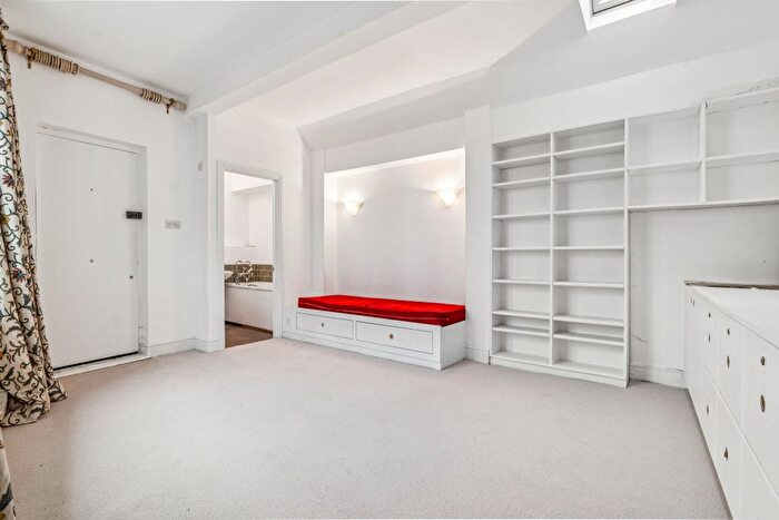 Studio For Sale In Courtnell Street, London, W2