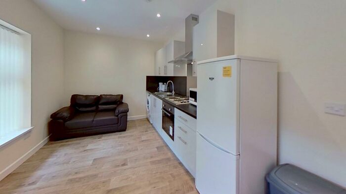 1 Bedroom Flat To Rent In Broadway, Treforest, CF37