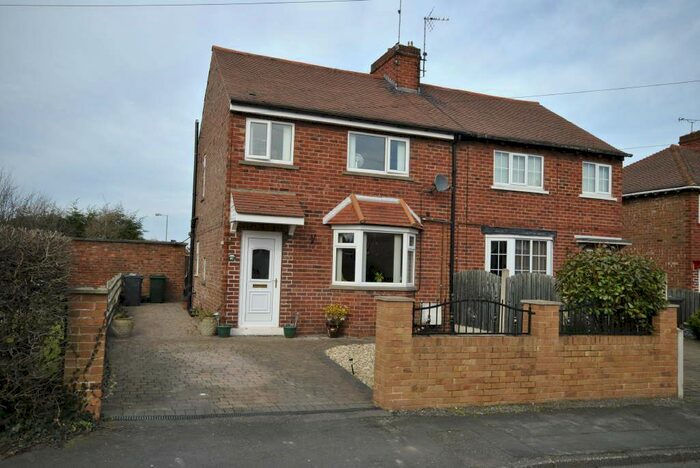 2 Bedroom Semi-Detached House To Rent In King Edward Road, Tickhill, Doncaster, DN11