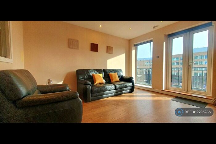 2 Bedroom Flat To Rent In High Street, London, E15