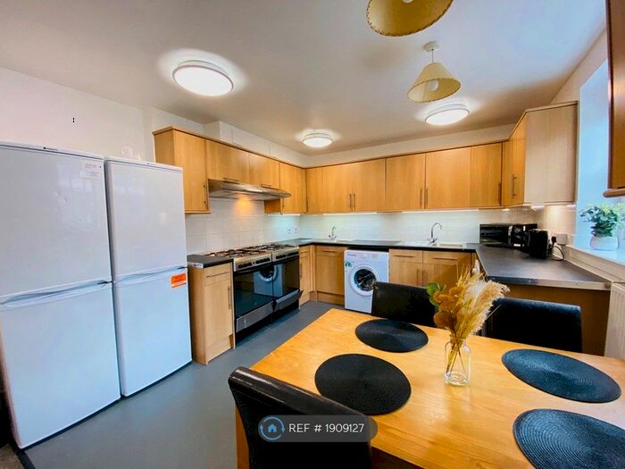 8 Bedroom Terraced House To Rent In Regent Street, Leamington Spa, CV32