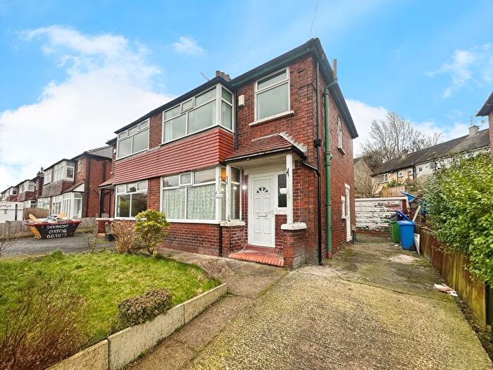 3 Bedroom Semi-Detached House To Rent In Alder Road, Rochdale, OL11