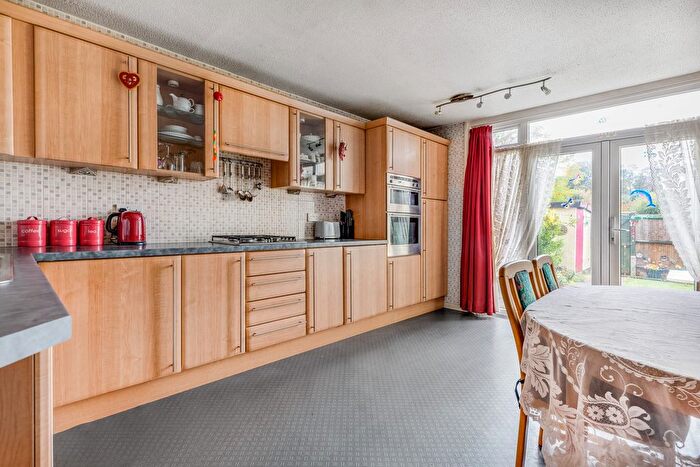 3 Bedroom Terraced House For Sale In Gale Close, Mitcham, CR4