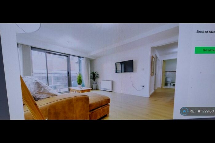 2 Bedroom Flat To Rent In Manolis Yard, Liverpool, L1