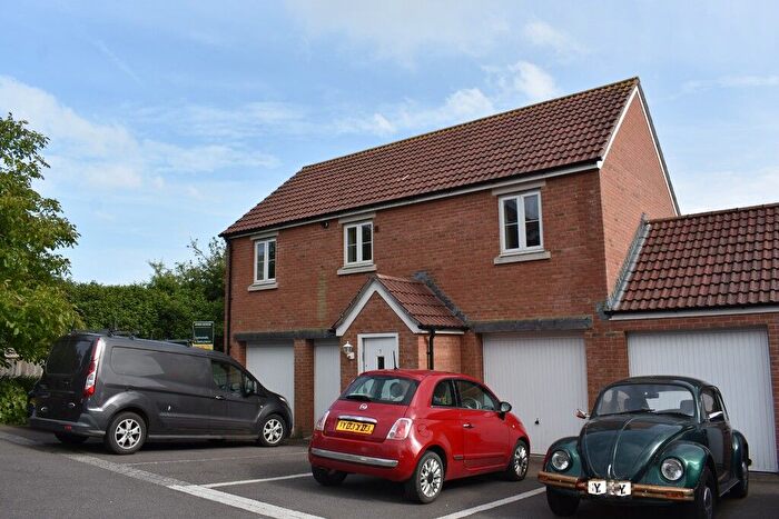2 Bedroom Flat To Rent In Alvington Fields, Brympton, Yeovil, BA22