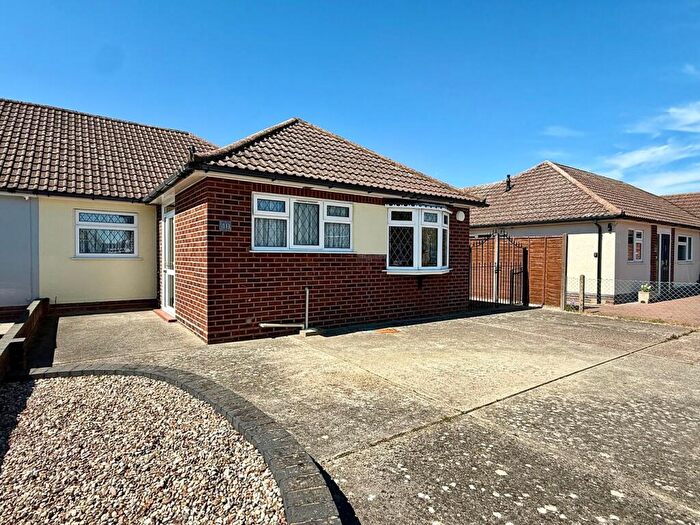 3 Bedroom Semi-Detached Bungalow For Sale In Gleneagles Drive, Ipswich, IP4
