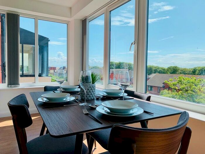 2 Bedroom Apartment To Rent In Tustin Heights, St. Andrews Road North, Lytham St. Annes, FY8