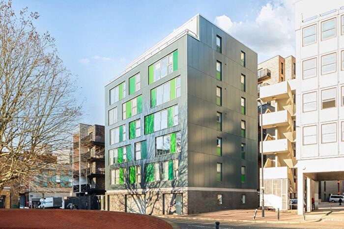 2 Bedroom Apartment For Sale In Bunton Street, Woolwich, SE18